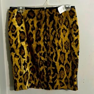 LINDA LUNDSTORM- cheetah flat fur mid length skirt